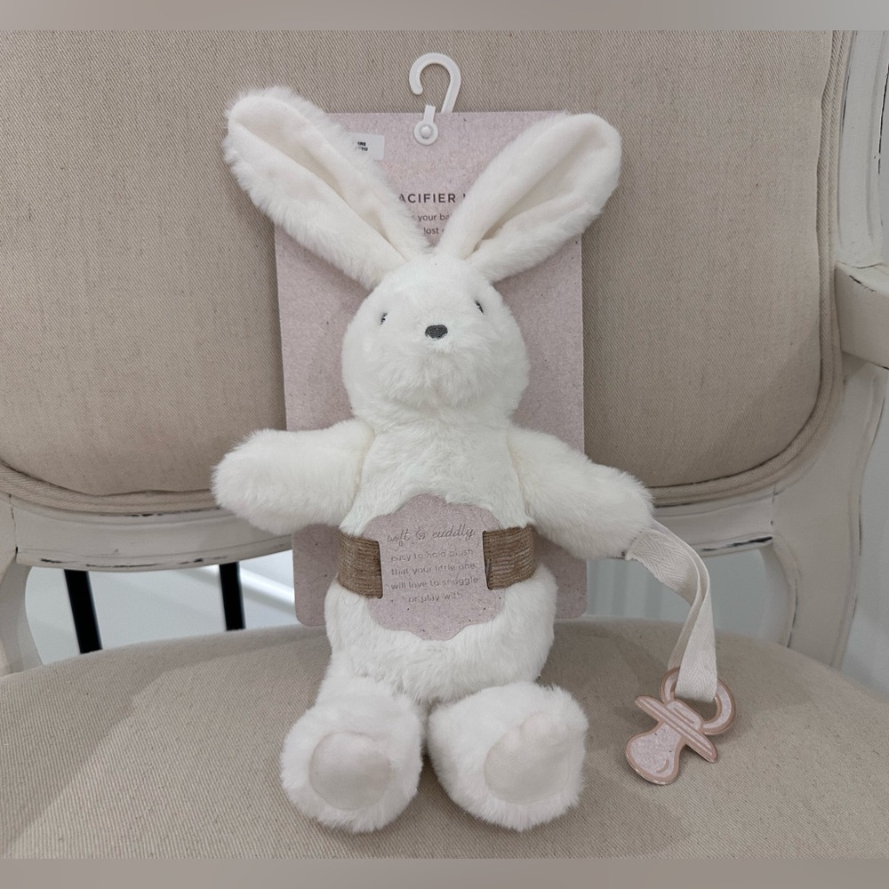 NWT DreamGro White Plush Bunny Toy With Pacifier Attachment